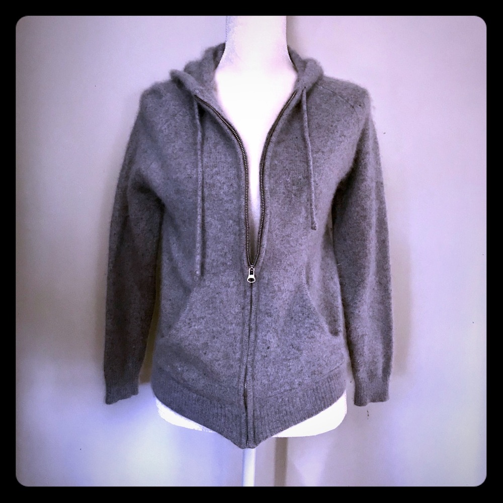 Isaac Mizrahi Gray Sweater Hoodie